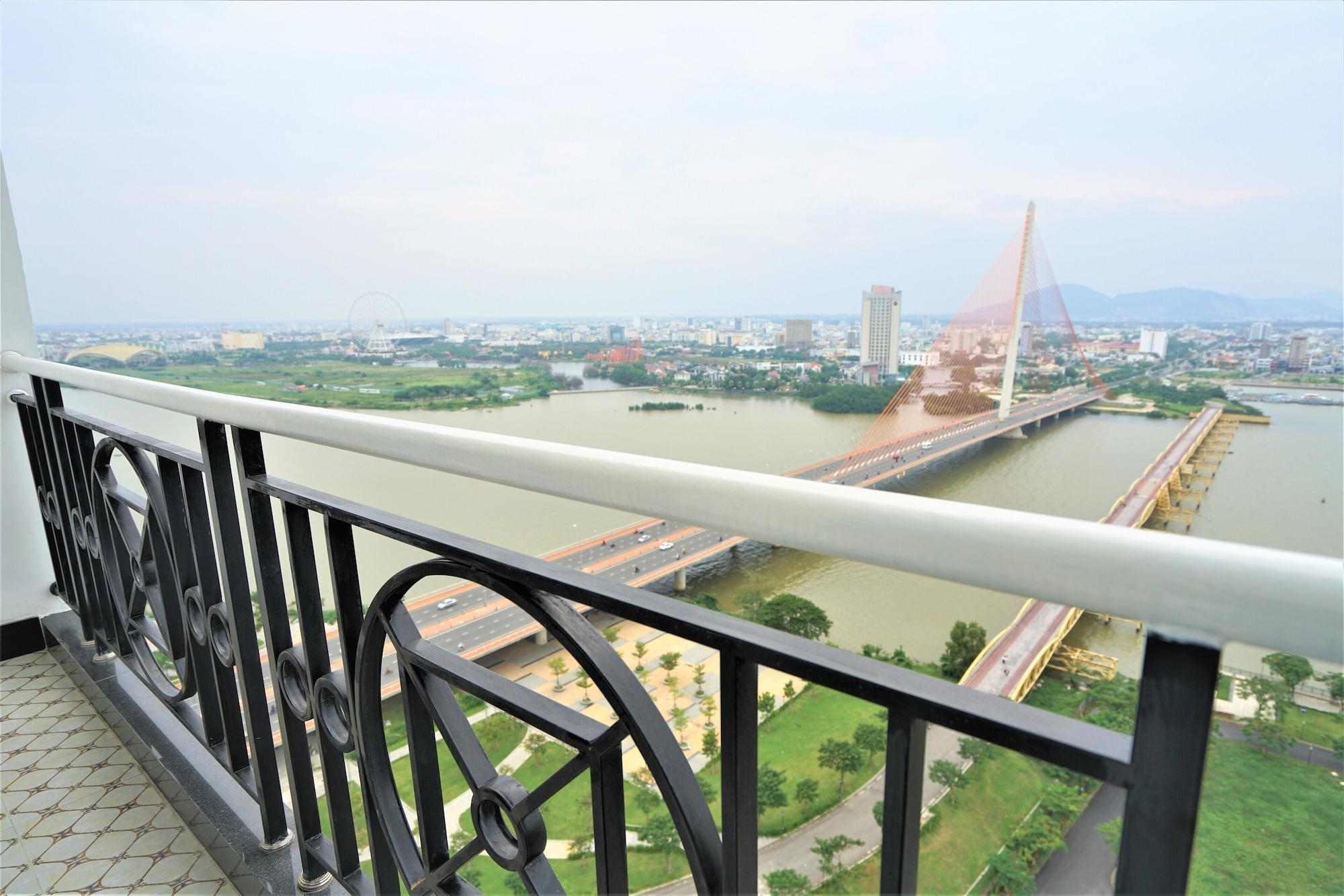 Fivitel Da Nang Hotel Bagian luar foto