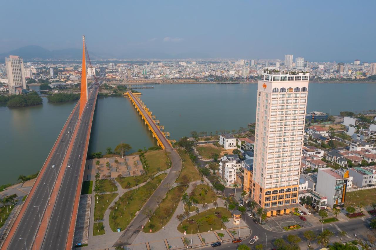 Fivitel Da Nang Hotel Bagian luar foto
