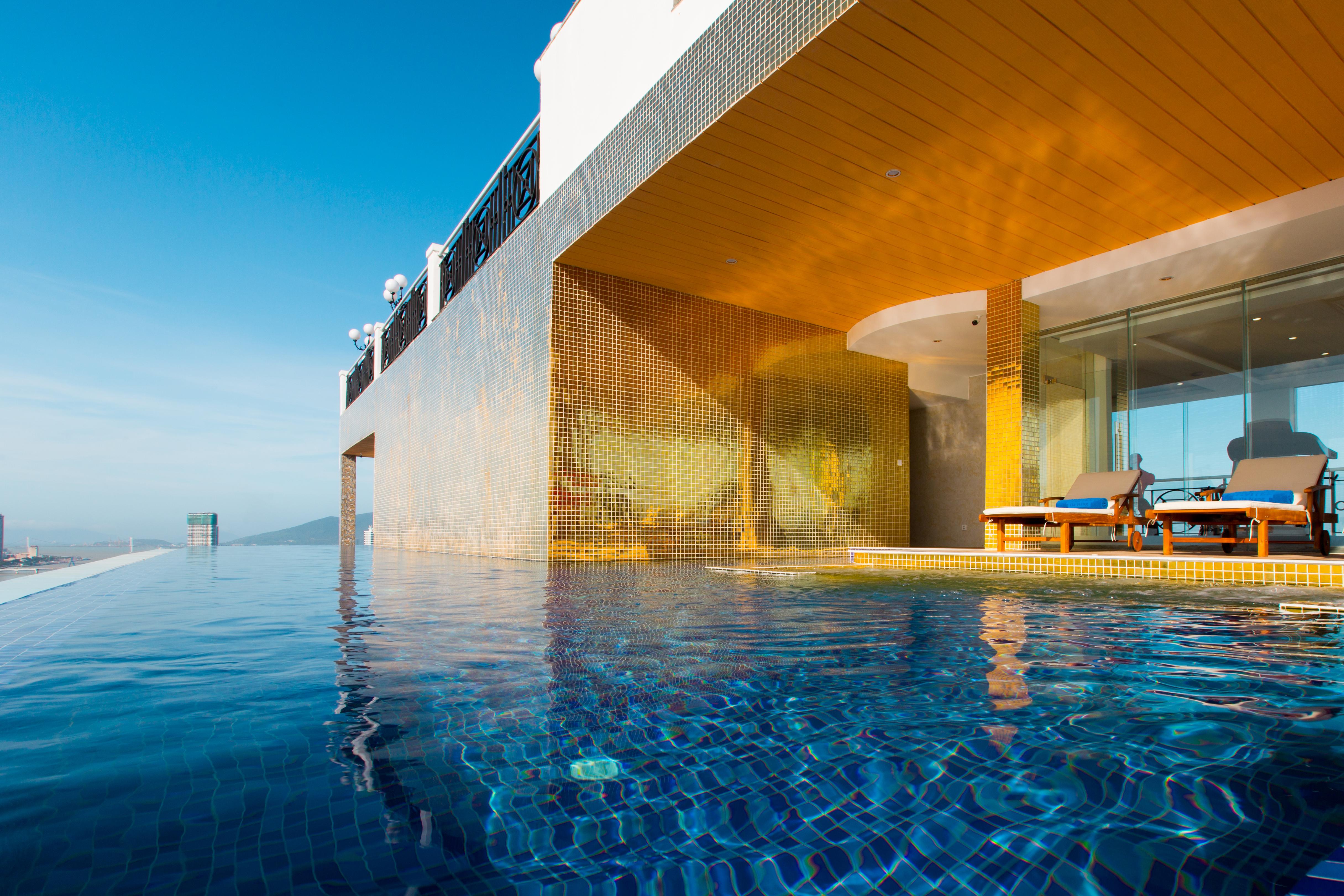 Fivitel Da Nang Hotel Bagian luar foto