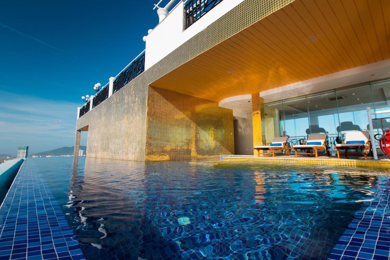 Fivitel Da Nang Hotel Bagian luar foto